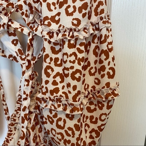 NEW Leopard Print Cut Out Statement Sleeves Ruffles Mini Dress Size Small - Picture 7 of 11